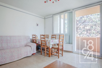 Dans la  Résidence sécurisée, Le Moulin, appartement de Type 3/4 de 67m2 avec Balcon et Parking